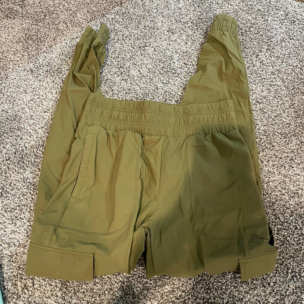 balance athletica/vitality swift jogger/cargo pants